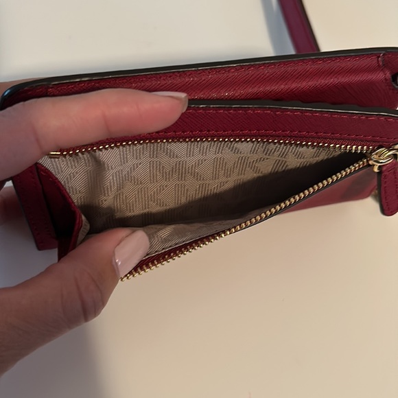 Michael Kors Wristlet Wallet- NWOT - Picture 10 of 13